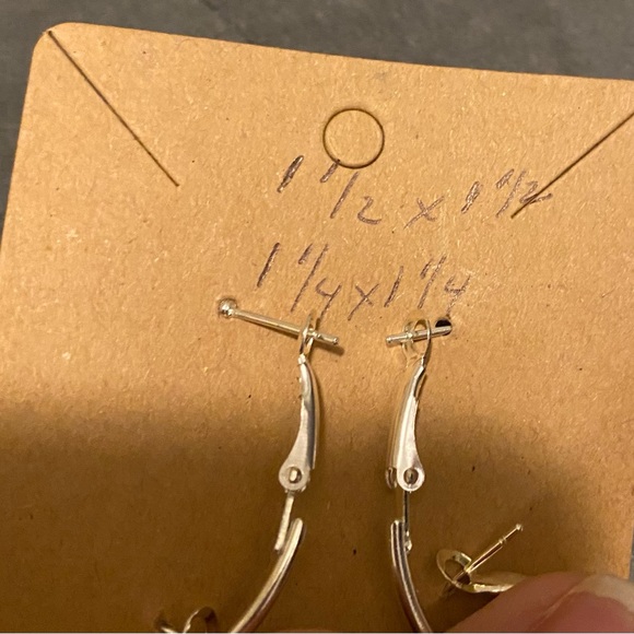 Silver Hoop fashion Earrings- bundle set of 2(4 pairs of earrings) - Picture 2 of 3